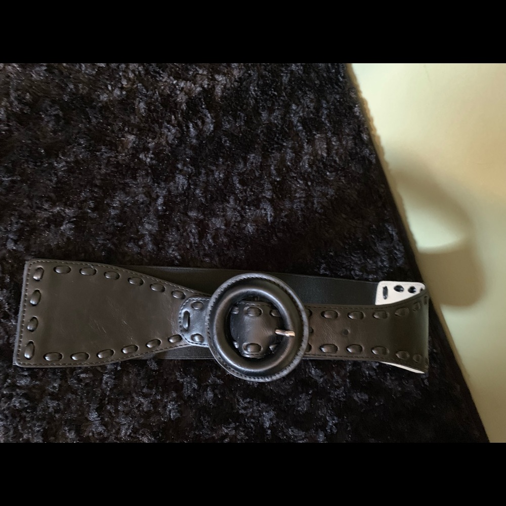 Ladies Belt. - Picture 3 of 3